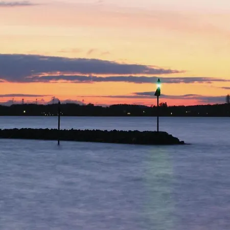 Liebevoll Eingerichtetes Апартаменты *